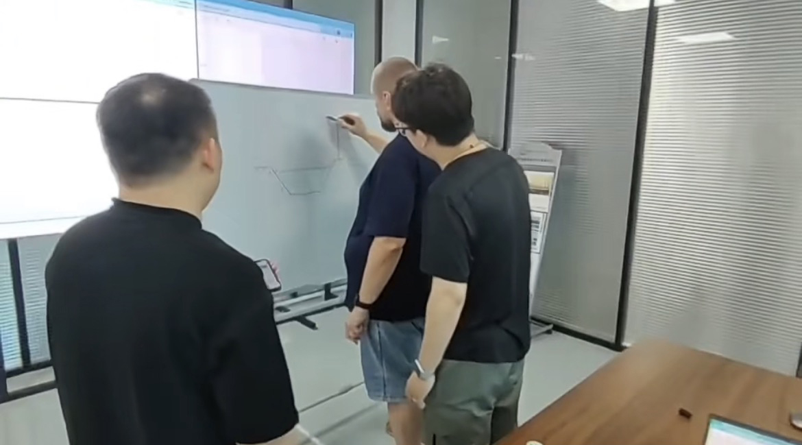 1750153446749482.jpg 1750153446749482.jpg